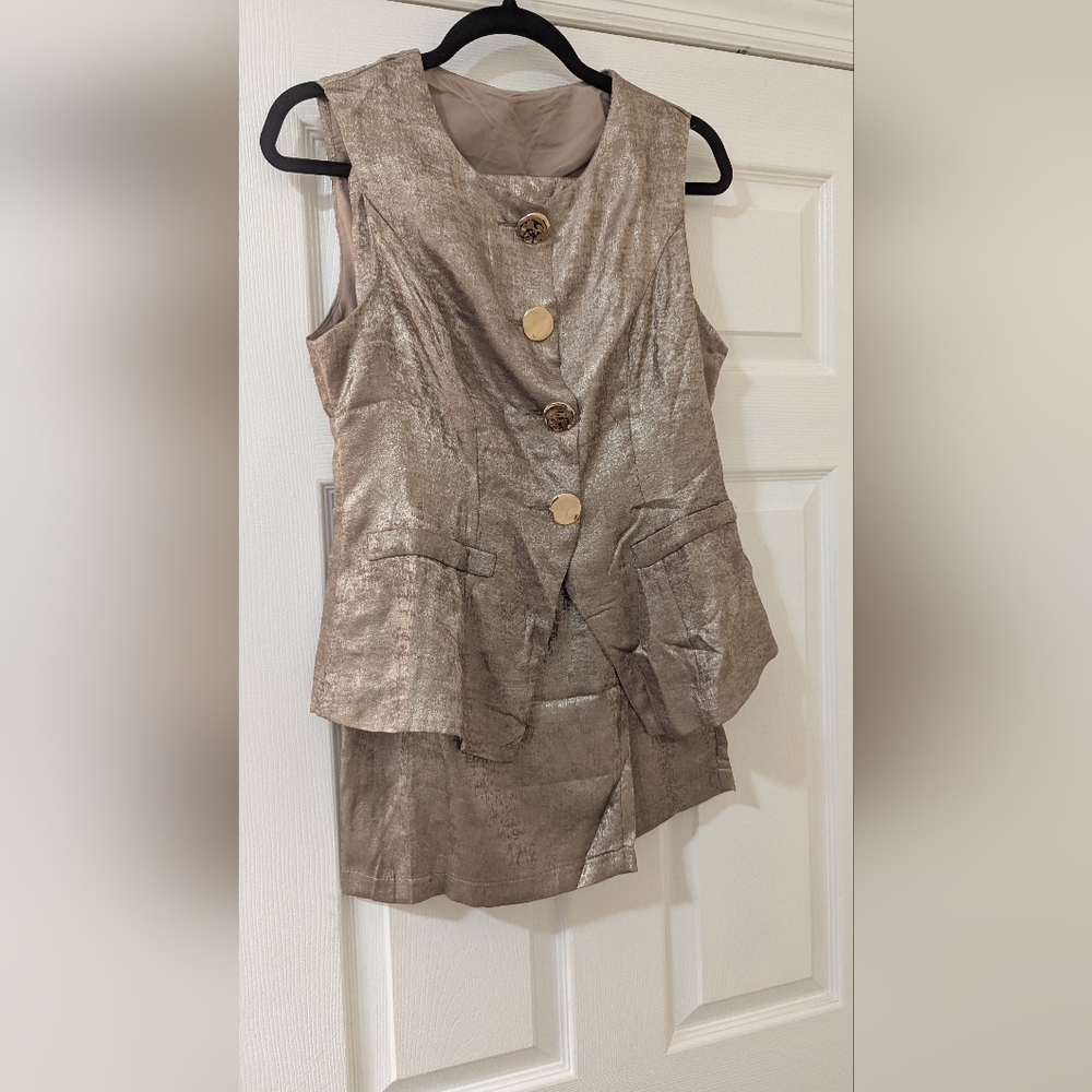 Gold Sleeveless Vest with Button Details (Runs Small) (Bust area best fits Acup)